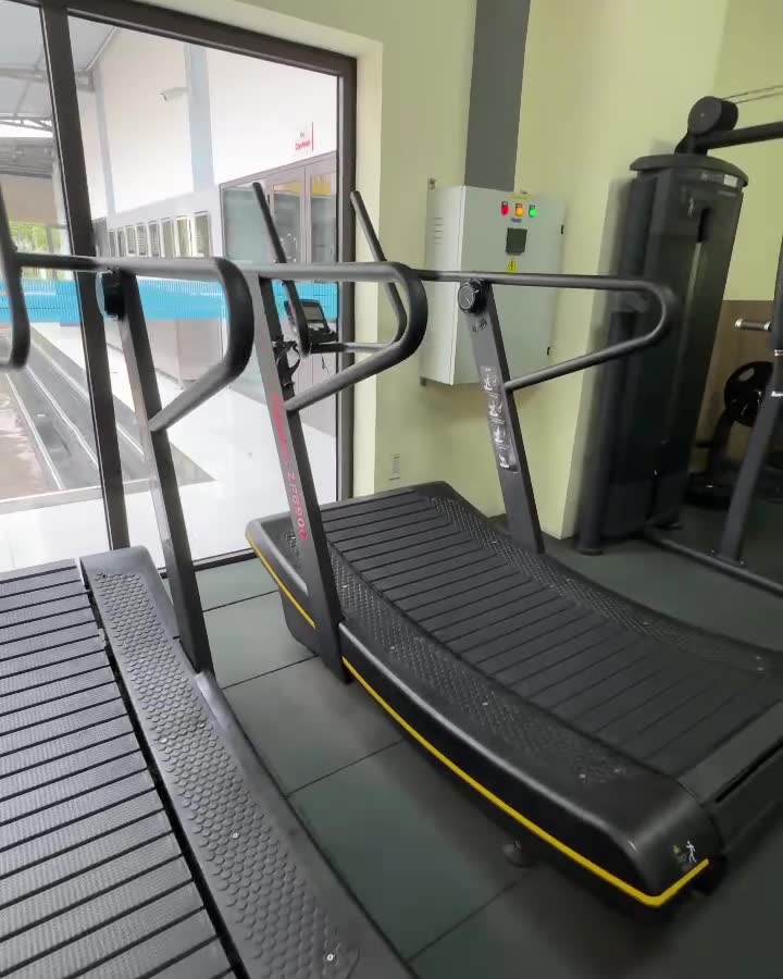Phòng tập gym trong ký túc xá